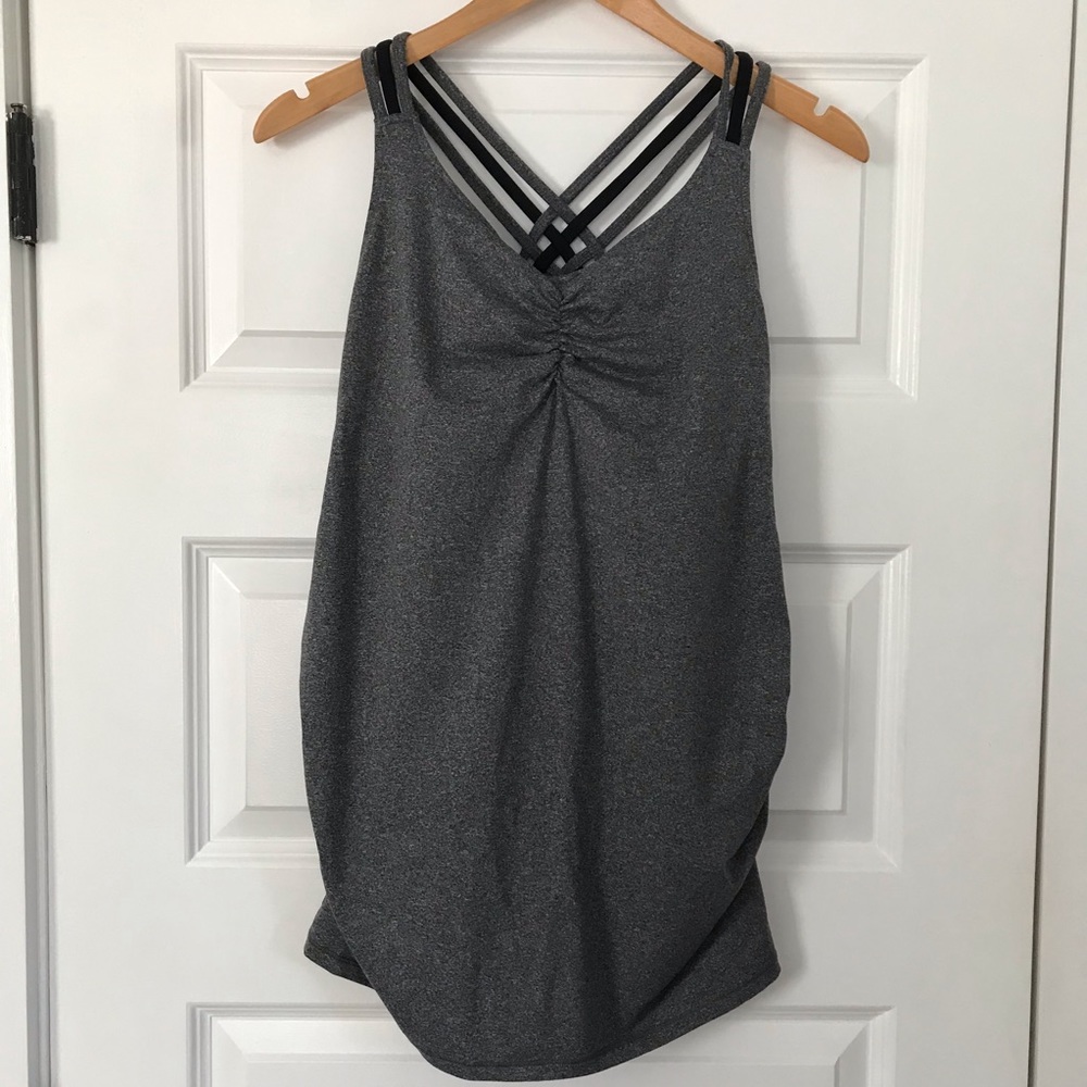 Maternity athletic top